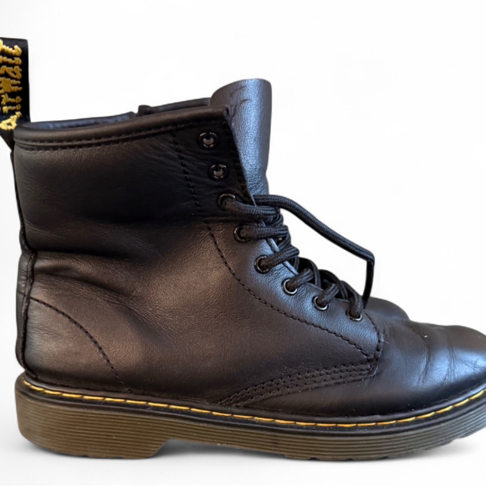Kids size 3youth Black leather Dr. Martens boots #goth #grunge